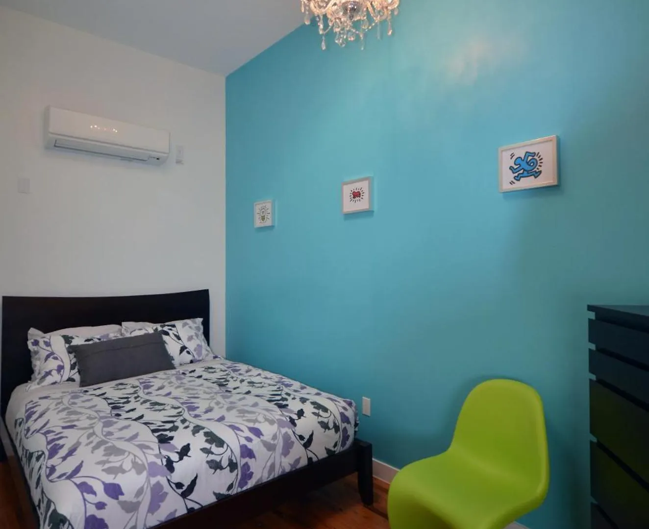Q4 Hotel And Hostel New York 0*,  United States